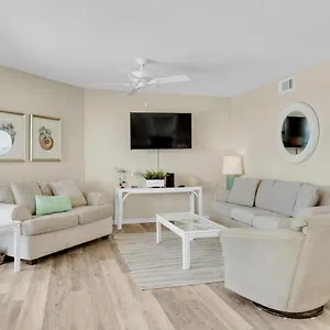 https://aquavista-404e.panamacity-beachhotels.com