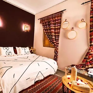 https://riad-kiyanjana.marrakeshhotelsmorocco.com